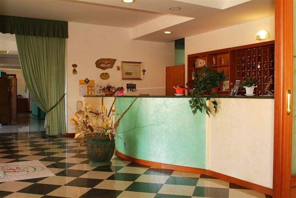 Hotel Residence Adria Rodi Garganico Luaran gambar
